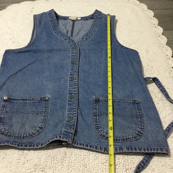Vintage Denim Cherokee Jean Vest With Pockets and Tie Backs Size Medium - Picture 8 of 9